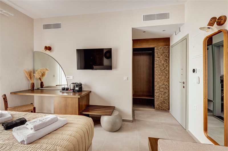 Deluxe Sea View Room with Balcony & Sofa Bed at Armia Experience Hotel, Vári, Sýros